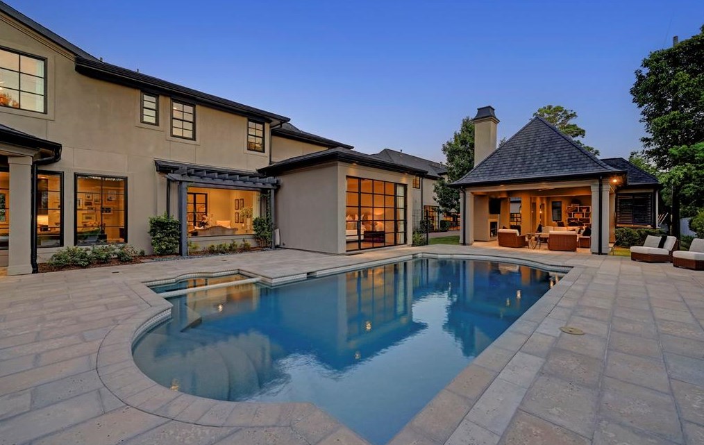 209 Bryn Mawr Cir, Houston TX  exterior