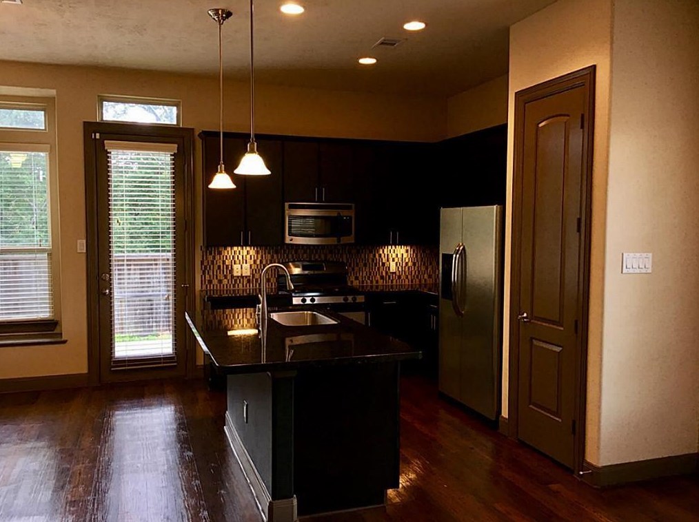 70 Aventura Pl, Spring TX  77389-2019 exterior
