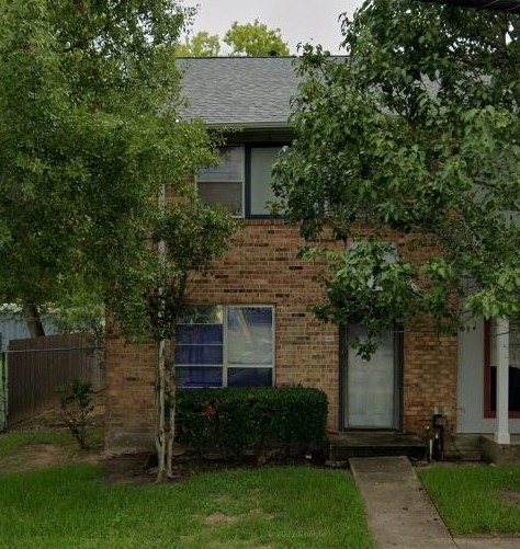 4035 Young St, Pasadena, TX 77504-2900