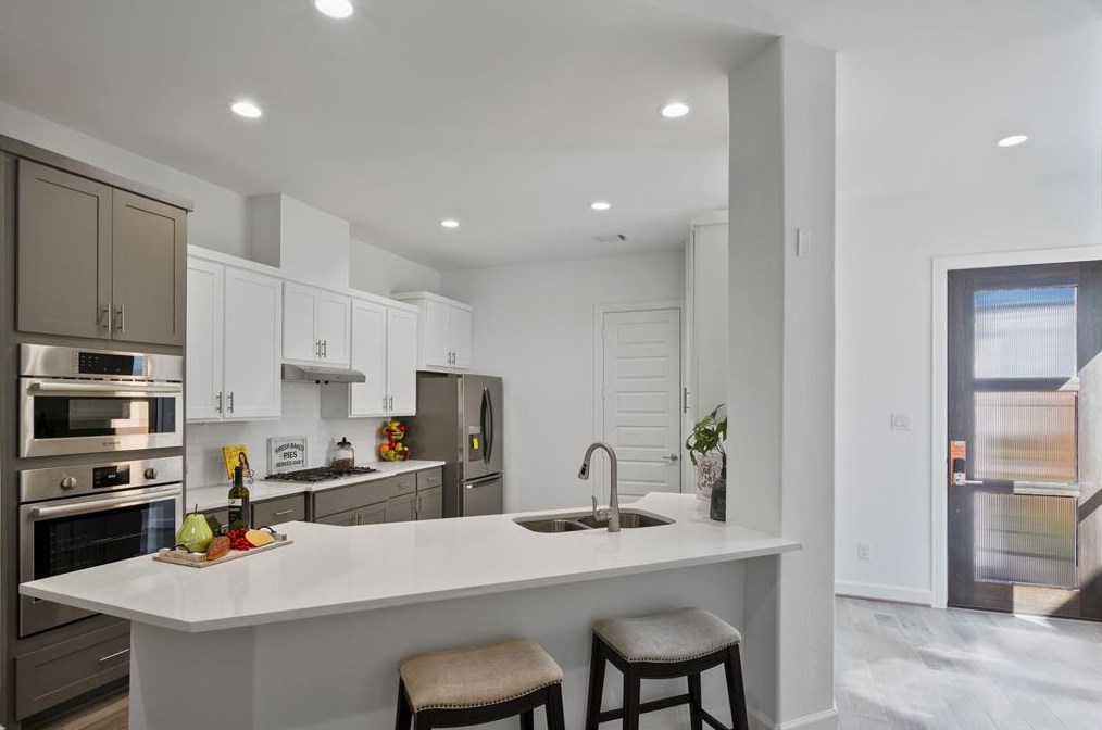 311 27th St, Houston TX  77008-2201 exterior