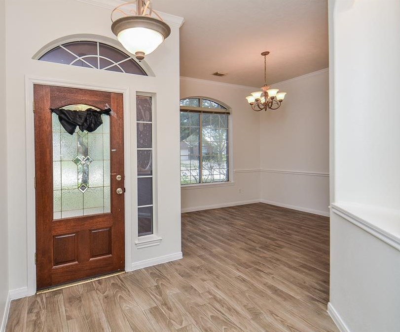 7831 Westbrook Bridge Dr, Houston, TX 77041