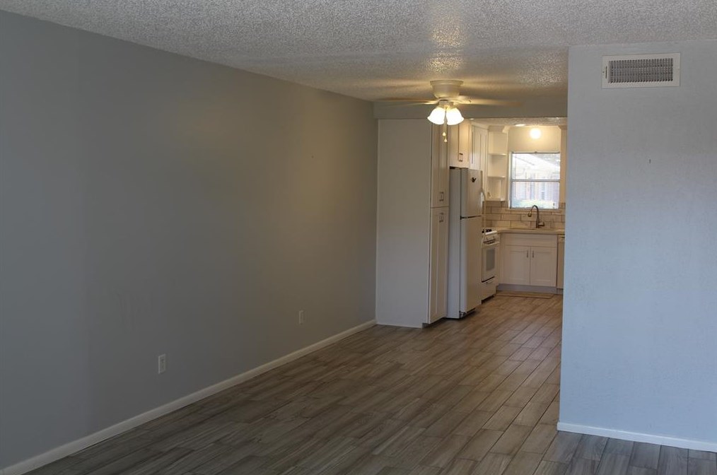 1016 Tri Oaks Ln #75, Houston, TX 77043