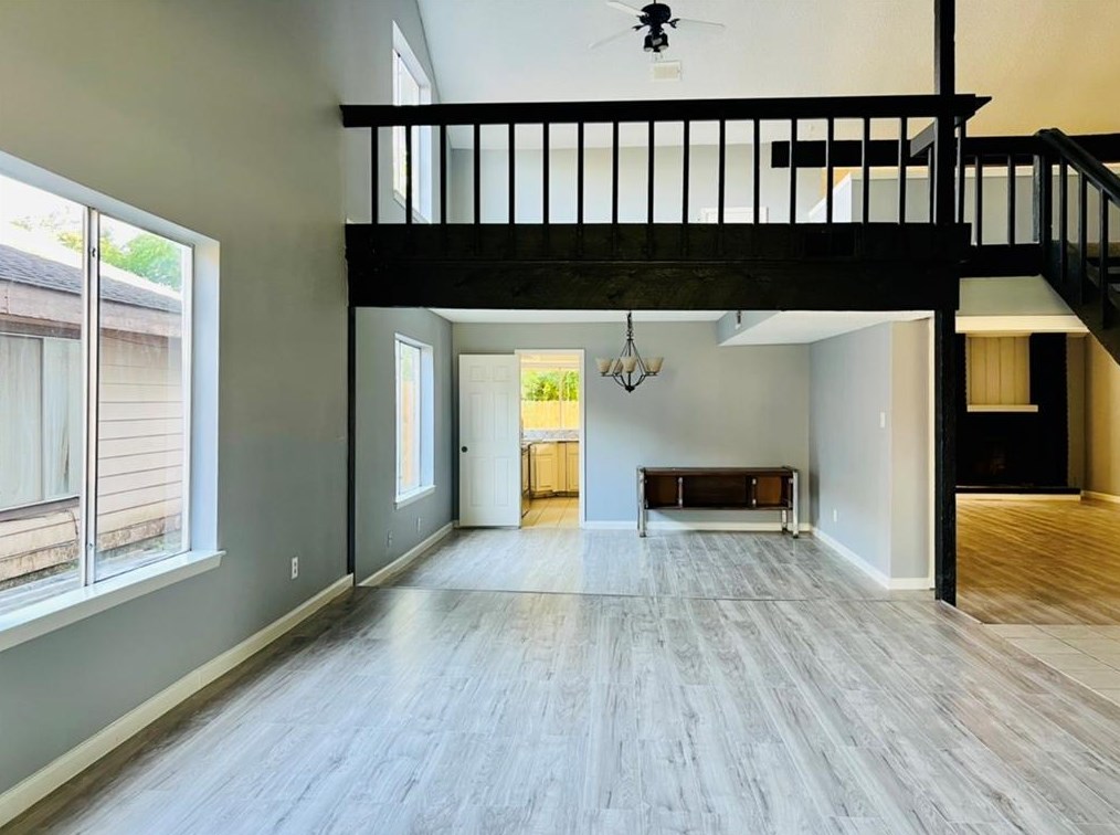 7627 Candlegreen Ln, Houston, TX 77071