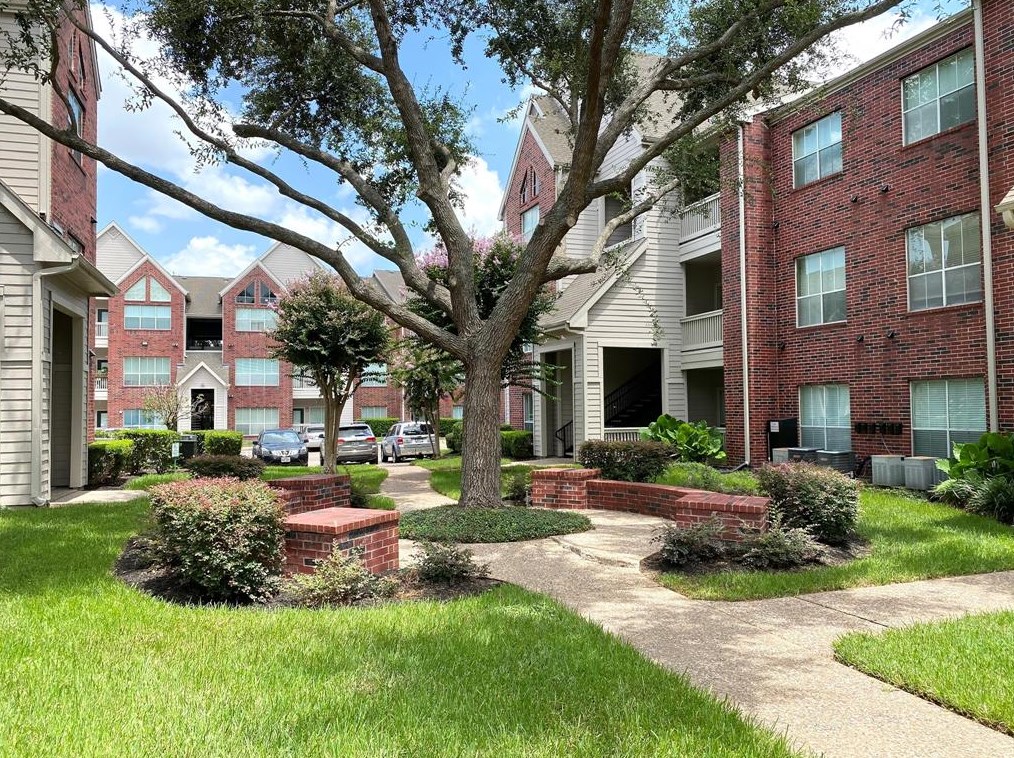 1330 Old Spanish Trl Apt 3305, Houston, TX 77054