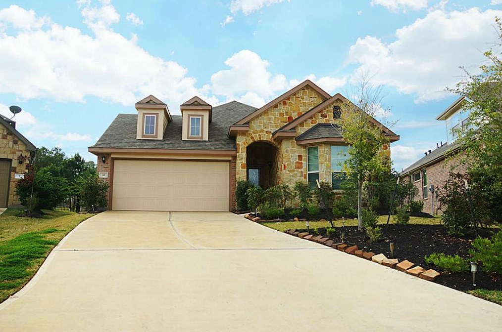 11 Nagshead Pl, Spring TX  77389-2051 exterior