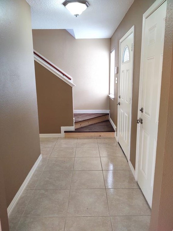 10802 Meadow Walk Ln, Houston, TX 77067