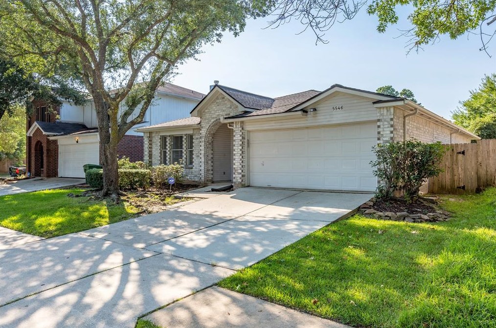 5546 Fawn Trail Ln, Humble, TX 77346