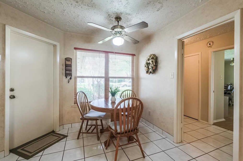 3719 Embarcadero Dr, Houston TX 77082-2905 exterior