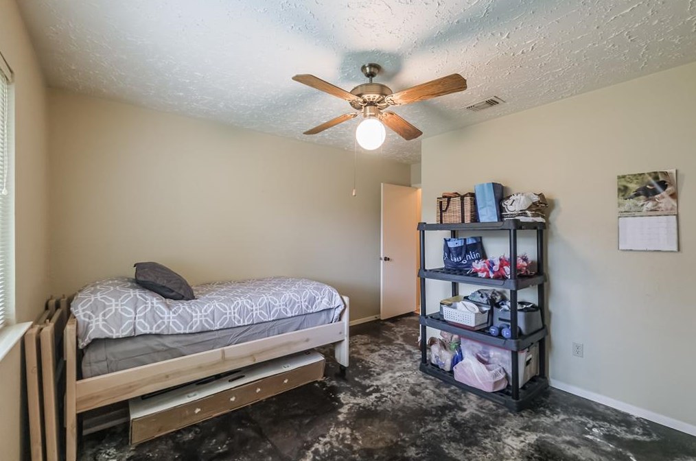 3719 Embarcadero Dr, Houston TX 77082-2905 exterior