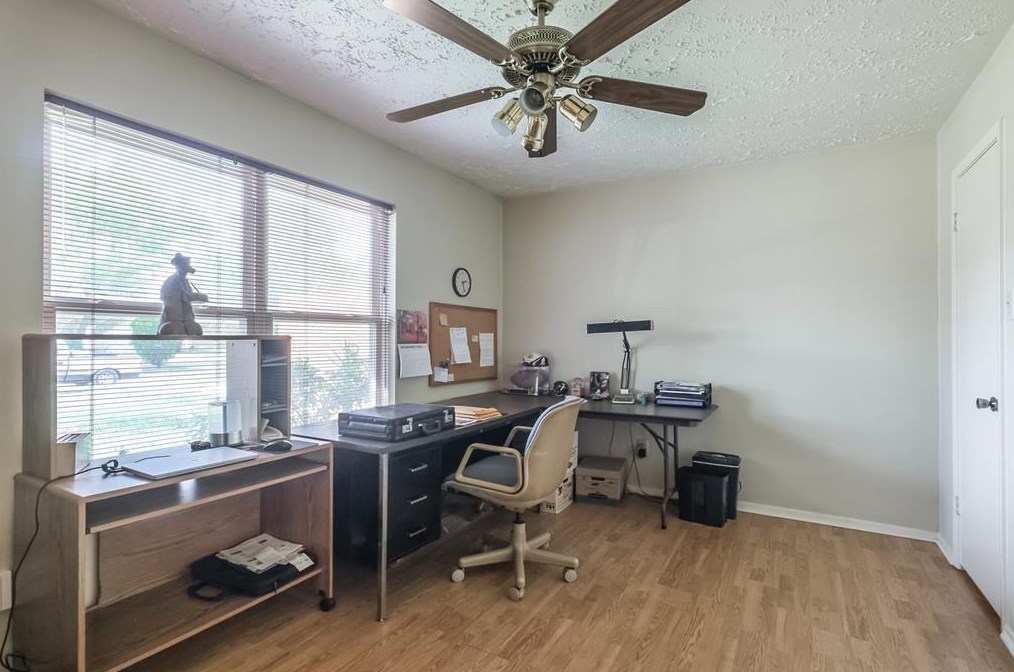 3719 Embarcadero Dr, Houston TX 77082-2905 exterior