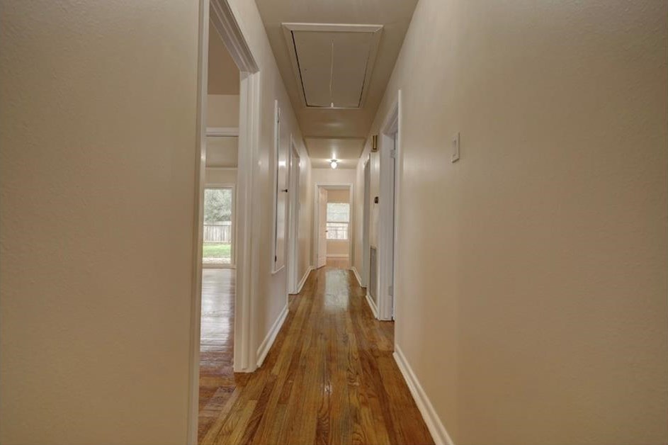 4734 Kingfisher Dr, Houston TX  77035-4920 exterior