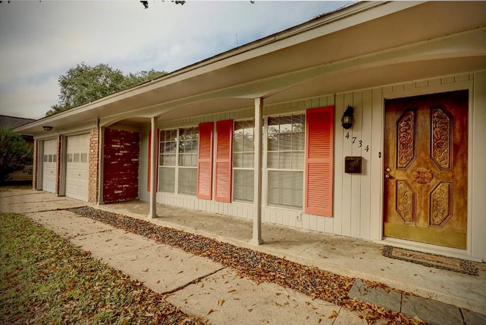 4734 Kingfisher Dr, Houston TX  77035-4920 exterior