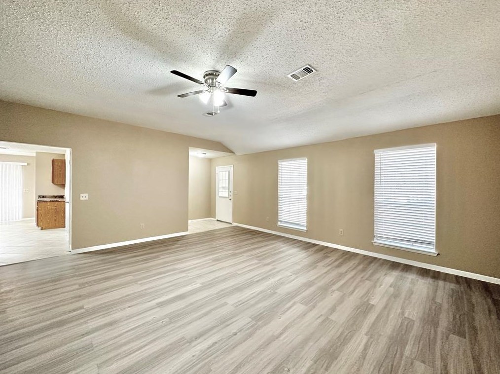34 Quiet Peace Pl, Spring TX  77381-3233 exterior
