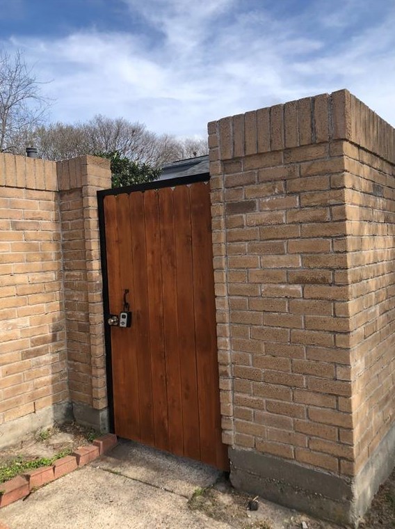 2446 Falls Church Dr, Houston, TX 77067