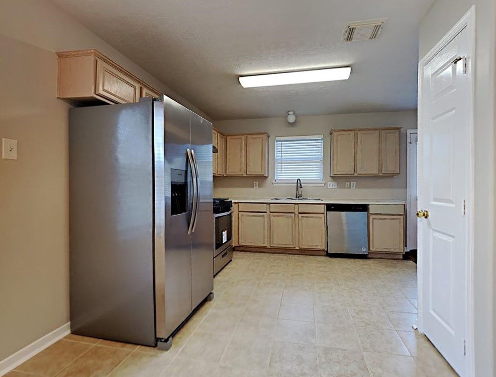 1614 Trail Forest Ct, Humble, TX 77339