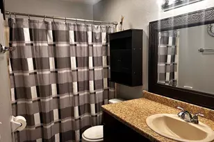 2501 Gulf Fwy, Dickinson, TX 77539 - Photo 2