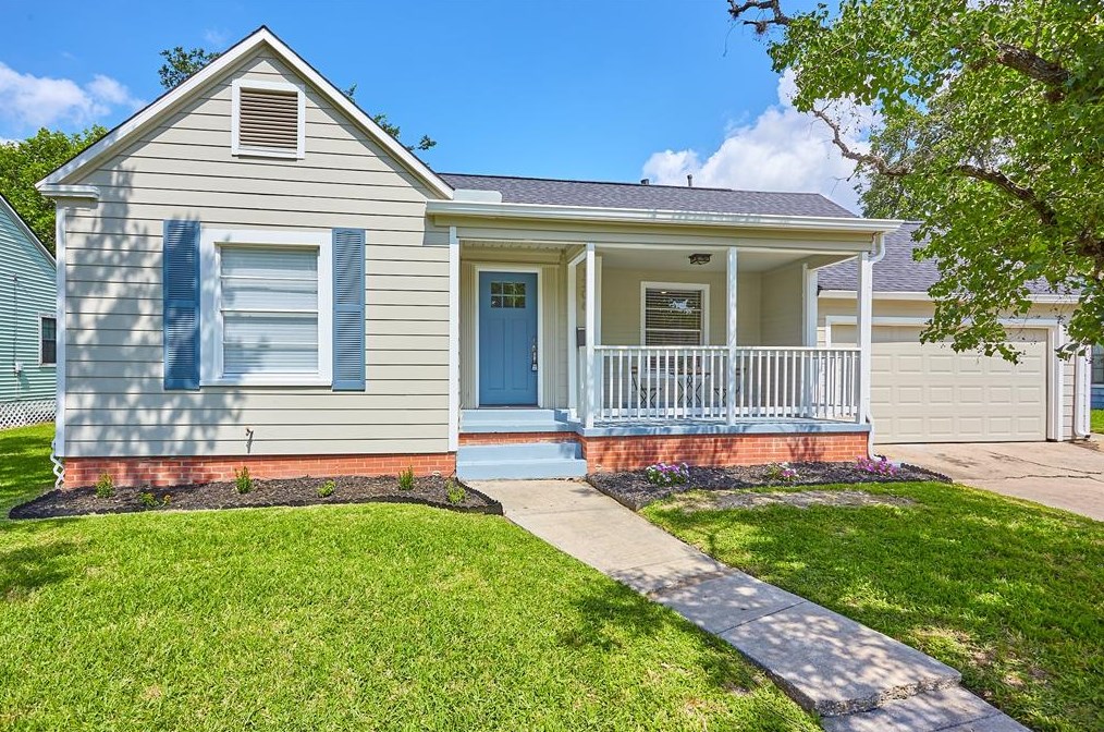 1306 Smallwood Ln, Houston, TX 77023-2744