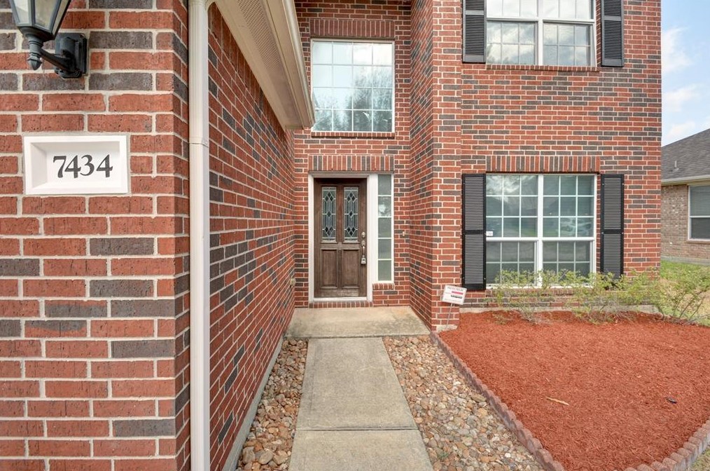 7434 Garland Mist Ln, Richmond, TX 77407