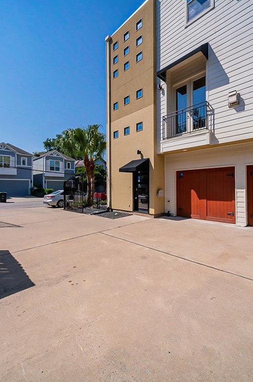 5624 Darling St, Houston TX  77007-1828 exterior