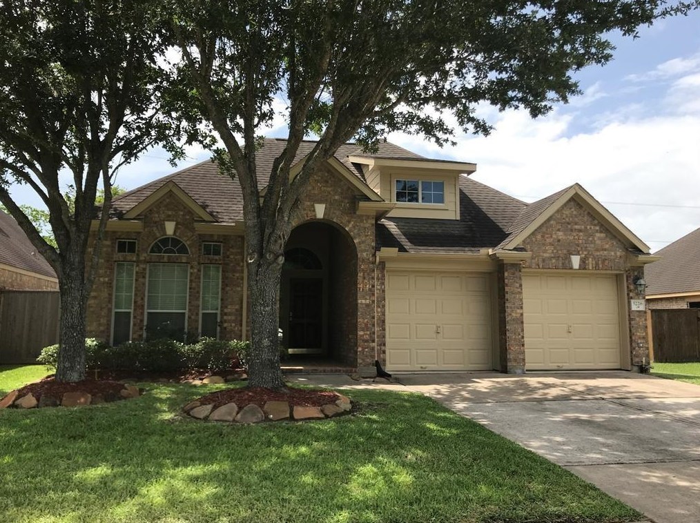5226 Cottonwood Creek Ln, League City, TX 77573