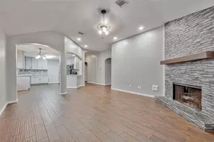 16310 Blossomwood Ln, Sugar Land, TX 77498 - Photo 14