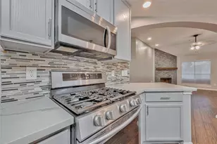 16310 Blossomwood Ln, Sugar Land, TX 77498 - Photo 22