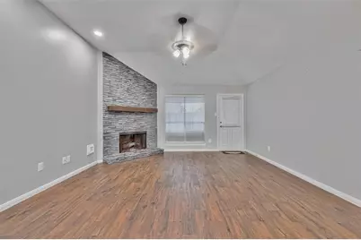 16310 Blossomwood Lane, Sugar Land, TX 77498 - Photo 12