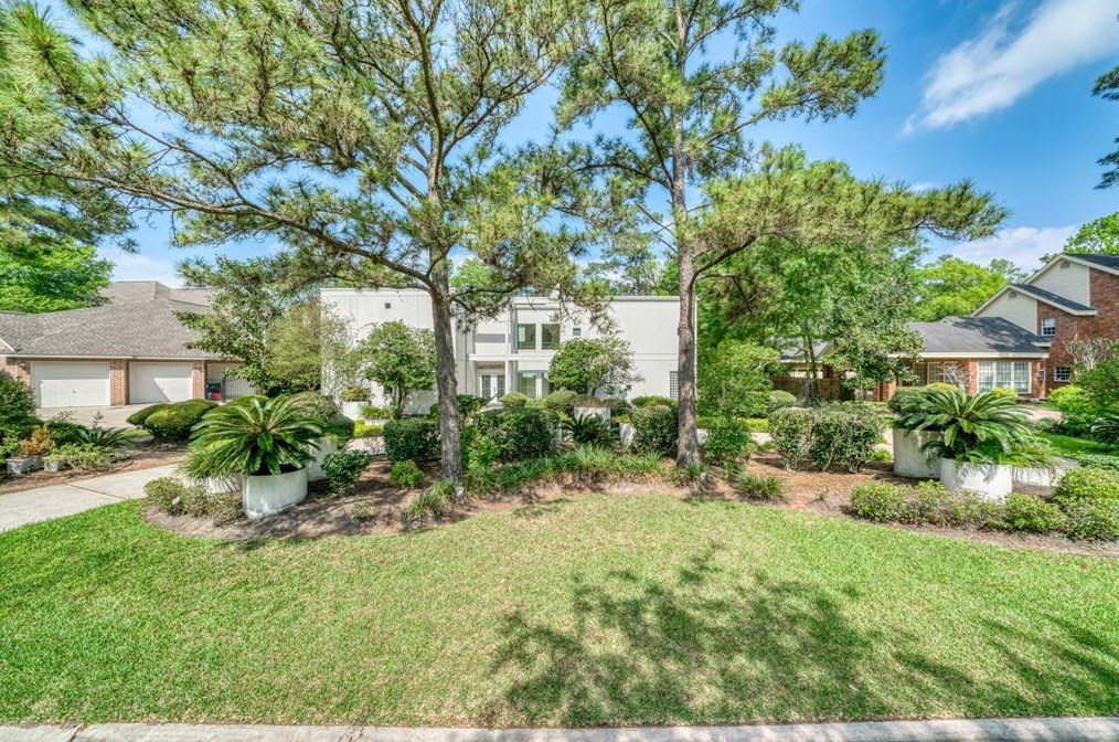 19 Brokenfern Dr, Spring, TX 77380-1553