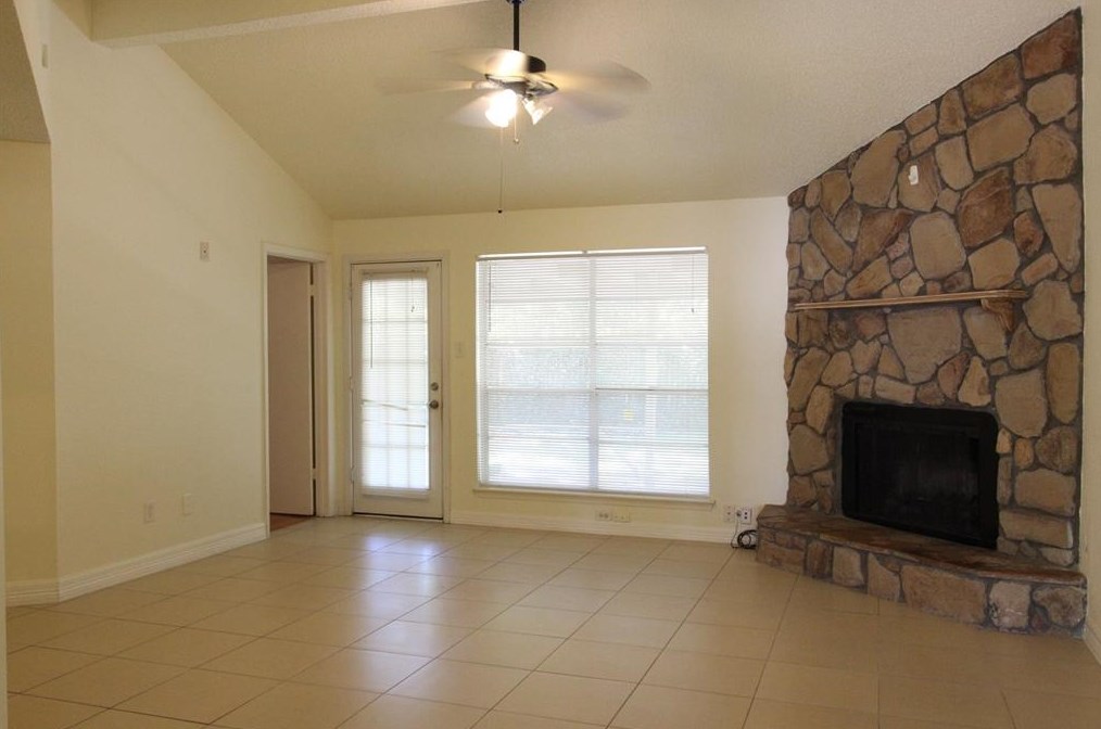 14311 Blue Falls Dr, Sugar Land TX  77498-1758 exterior