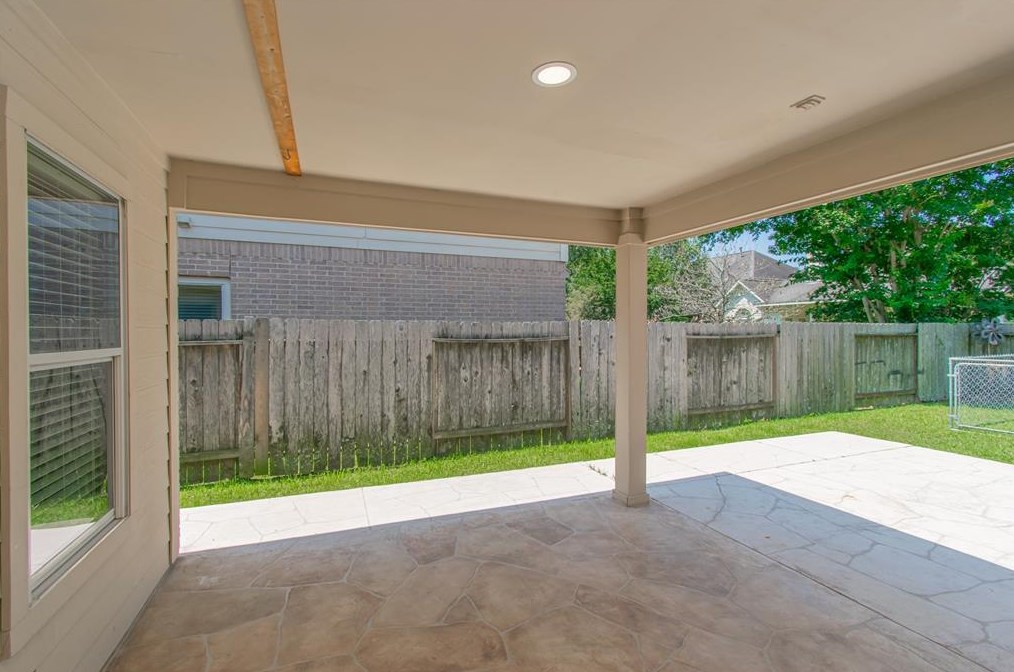 15815 Azalea Shr Ct, Houston TX  77044-1161 exterior