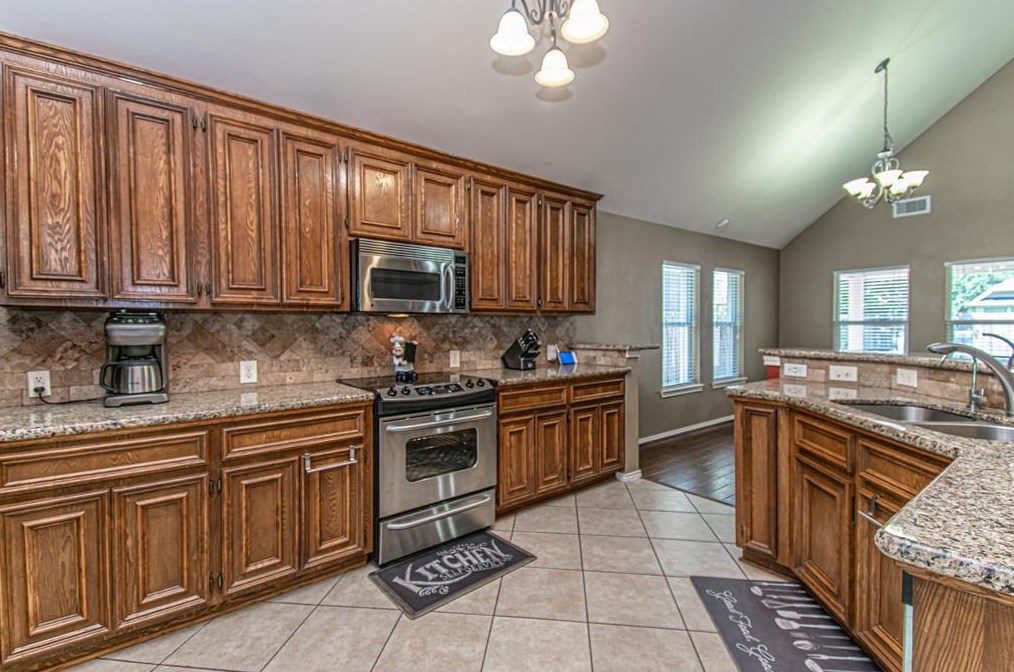 15815 Azalea Shr Ct, Houston TX  77044-1161 exterior