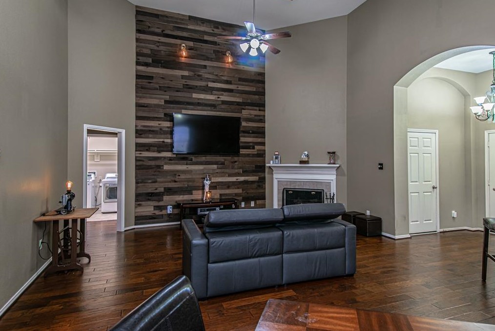 15815 Azalea Shr Ct, Houston TX  77044-1161 exterior