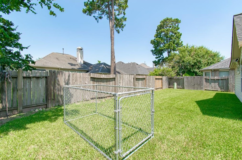 15815 Azalea Shr Ct, Houston TX  77044-1161 exterior