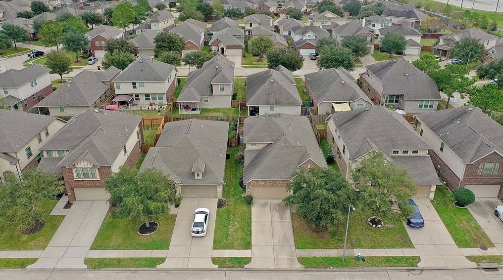 6431 Tea Tree Dr, Katy, TX 77494