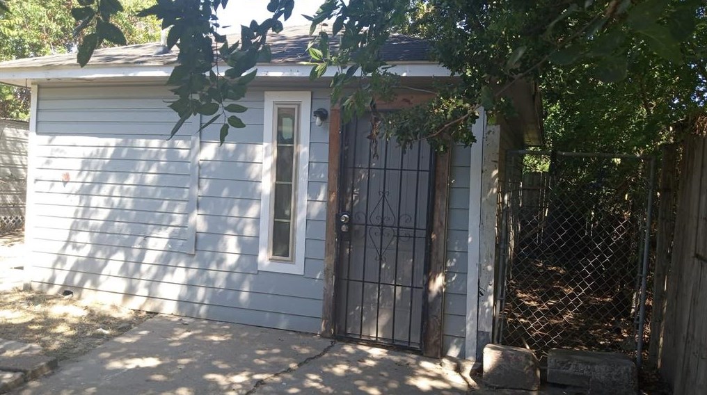 1411 E 36th St #b, Houston, TX 77022