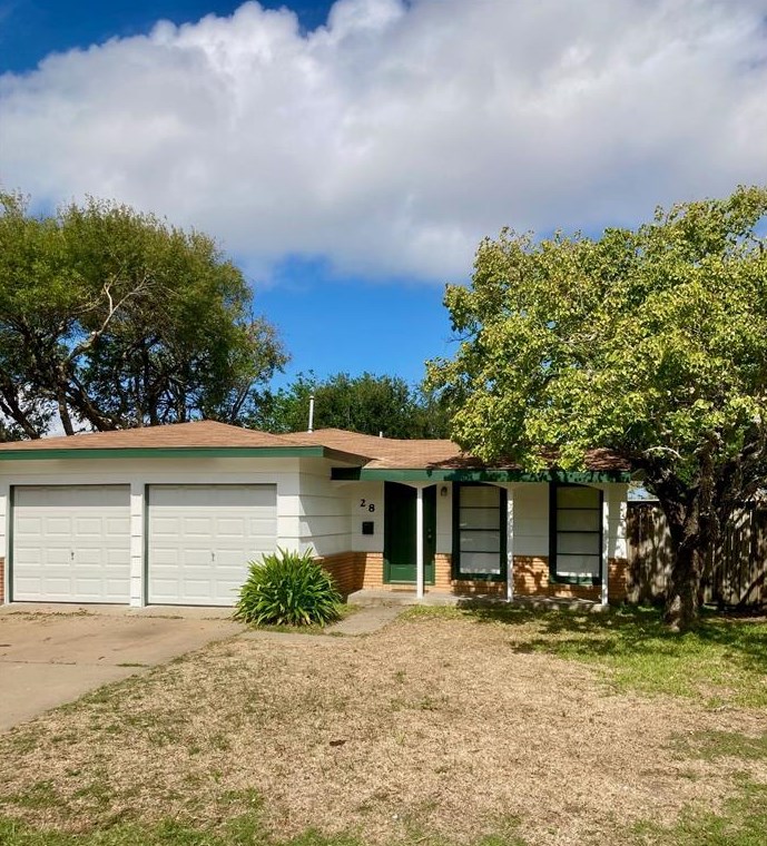 28 Lyncrest Dr, Galveston, TX 77550
