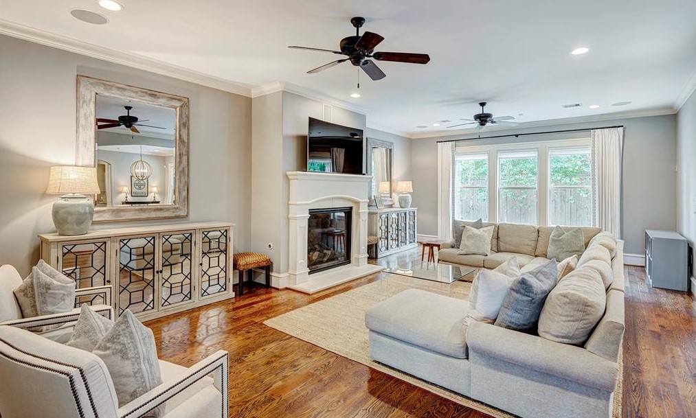 6219 Ella Lee Ln, Houston TX  77019-6310 exterior