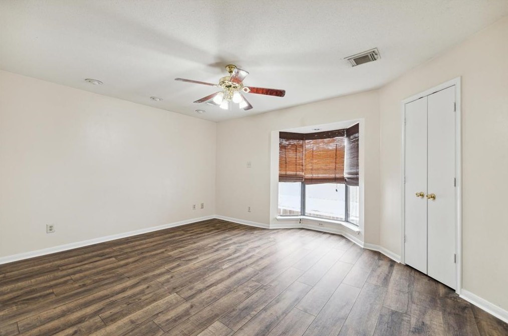 2211 Place Rebecca Ln, Houston TX  77090-1033 exterior