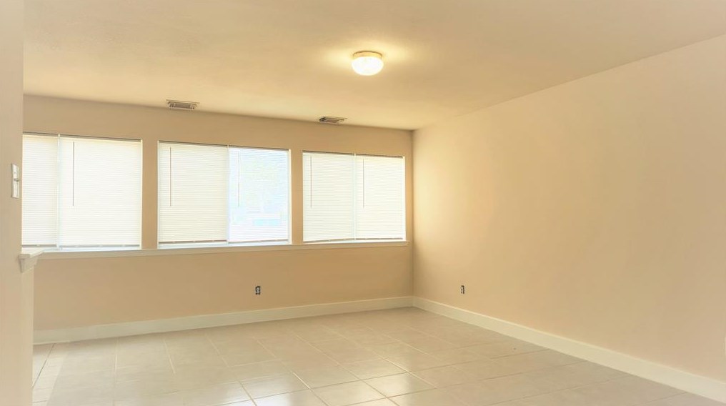 11964 Chanteloup Dr, Houston, TX 77047-4442