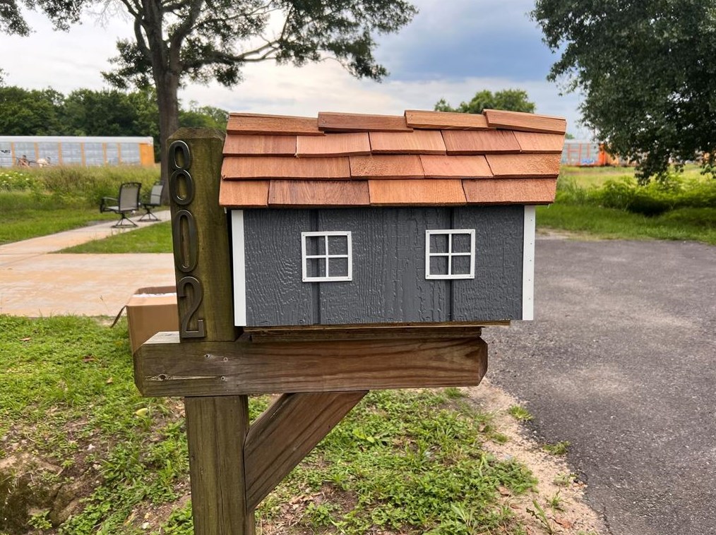 802 Chatman St, Alvin, TX 77511
