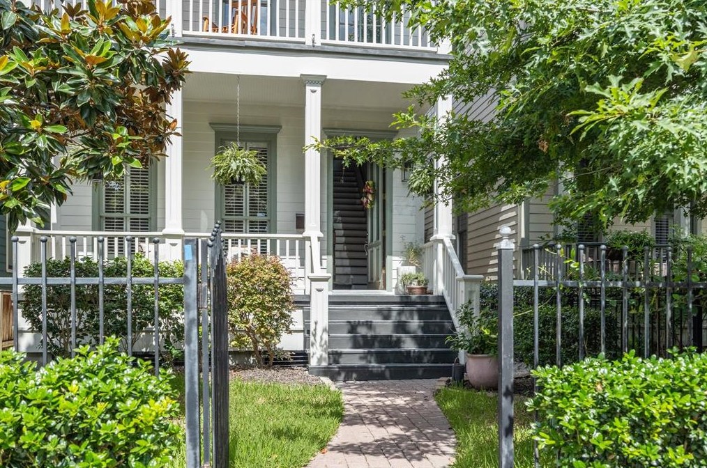 417 Cortlandt St, Houston, TX 77007