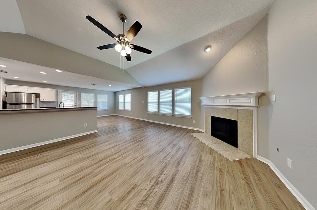 3113 Orange St, Pearland, TX 77581