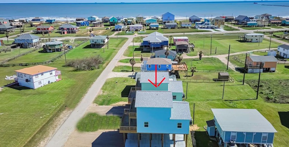 331 Caisson St, Jones Creek, TX 77541-9262