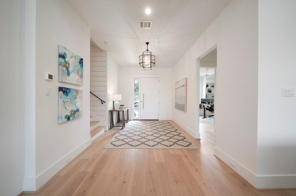 919 Shirkmere Rd, Houston, TX 77008-6350
