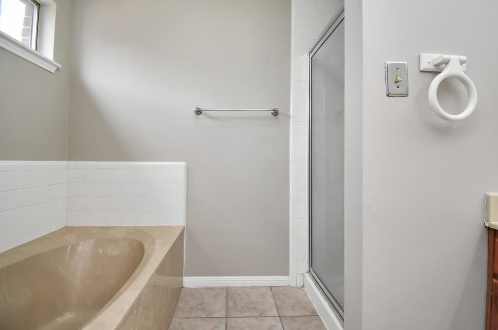 9107 Rippling Fld Dr, Houston TX  77064-4840 exterior