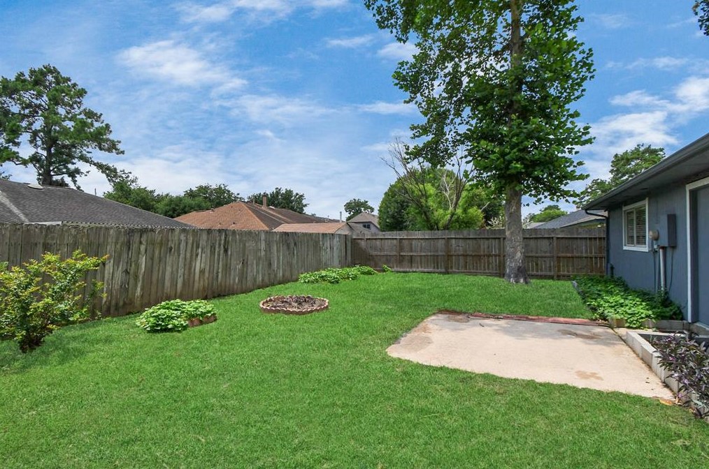 9107 Rippling Fld Dr, Houston TX  77064-4840 exterior