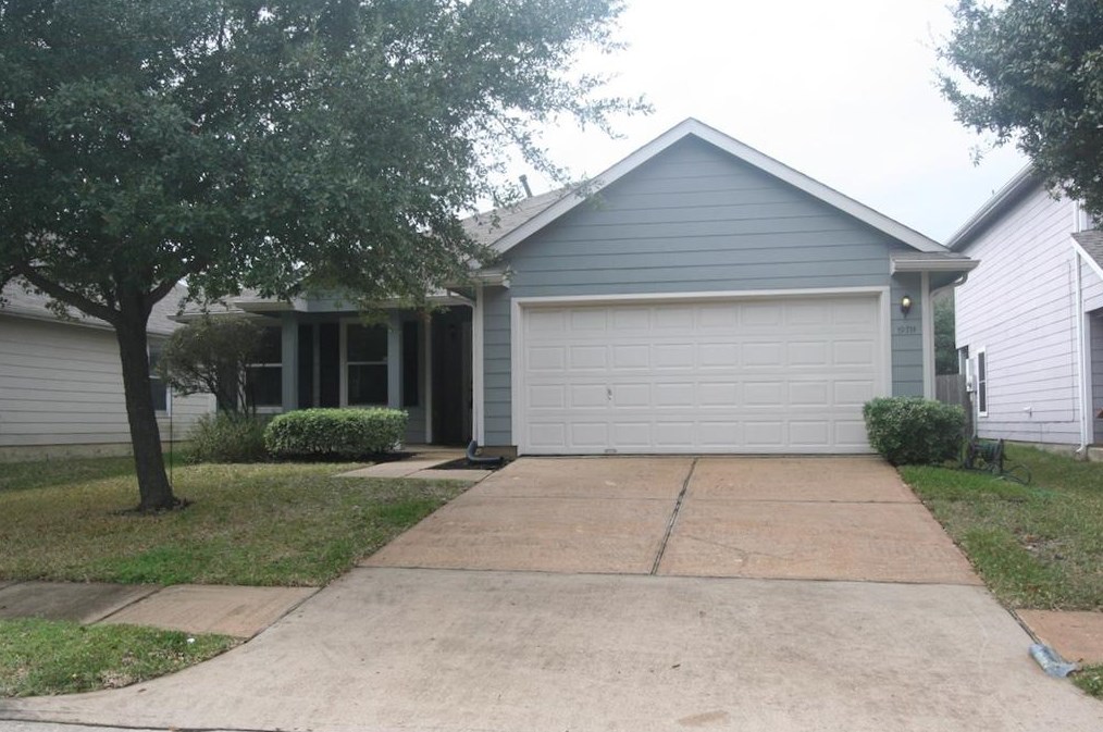 19711 Twin Rivers Dr, Tomball, TX 77375-5565