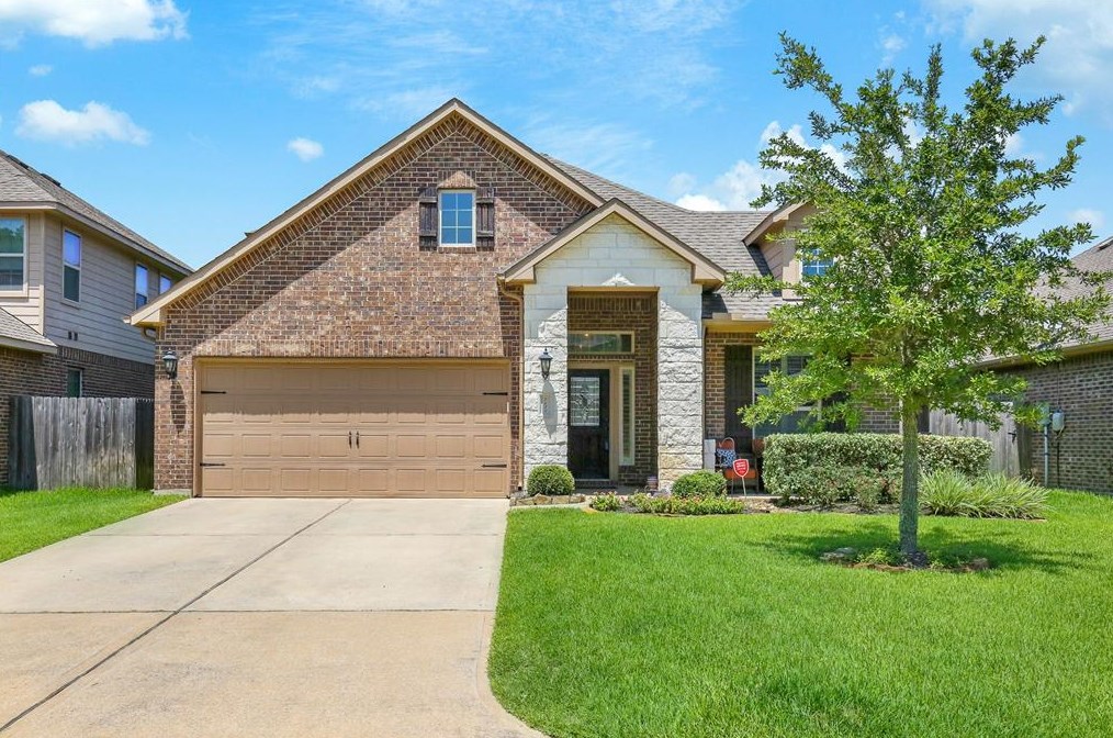 7438 Durango Creek Dr, Magnolia, TX 77354