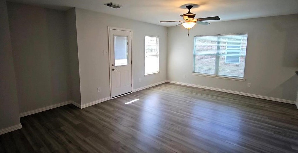 8918 Tarpon Spg Ln, Houston TX  77095-2264 exterior