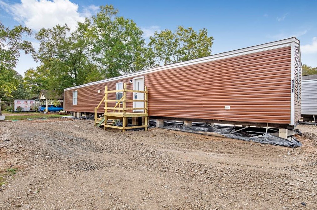 670 County Rd 320 #111, Cleveland, TX 77327